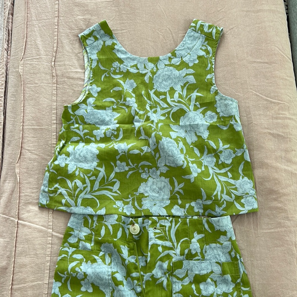 Green Floral Crop Tank and Shorts Set